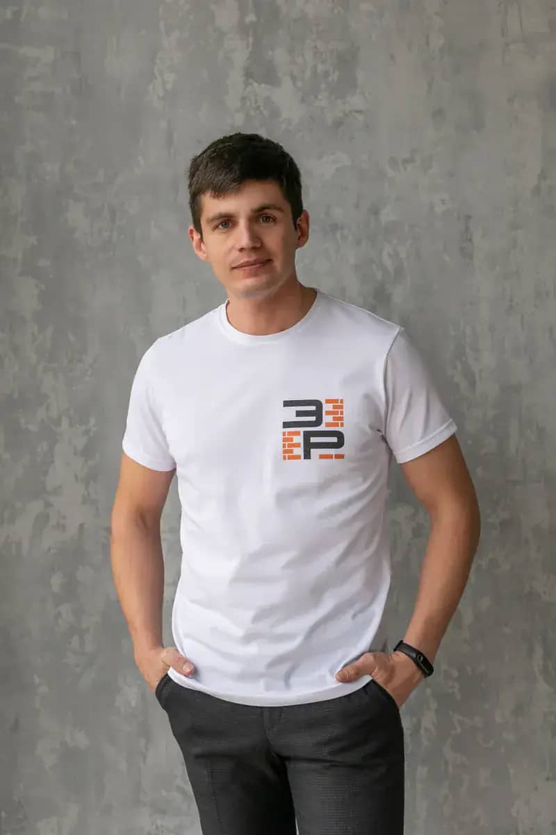Анатолий, Плиточник, специалист команды «Эталон ремонта»