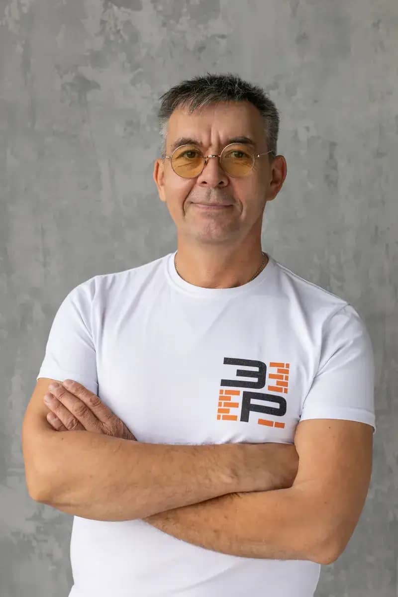 Олег, Отделочник, специалист команды «Эталон ремонта»
